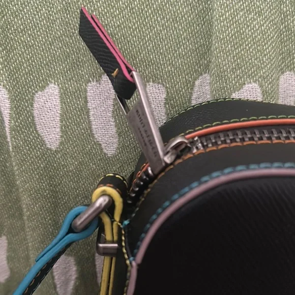 Kurt Geiger Black Leather Crossbody Bag with Adjustable Strap - Picture 5 of 7